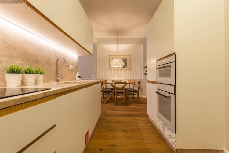 2 Bedrooms Apartment