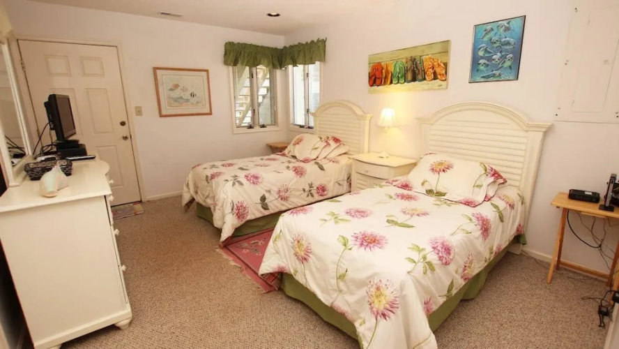 Gray Kat - 4 Br Home