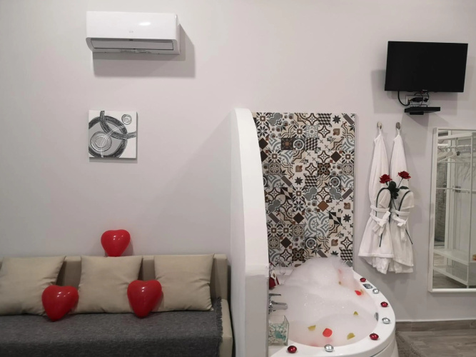 ERES EMERITA "Apartamentos & Suites"