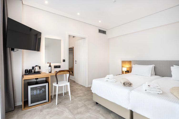 Athina Palace Resort & Spa photo 10