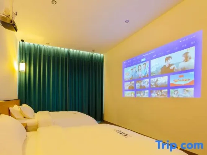 Standard Twin room with balcony and with river view
