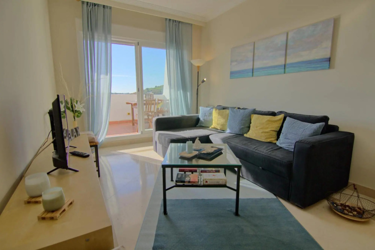 Bluebay Apartment - CT 108