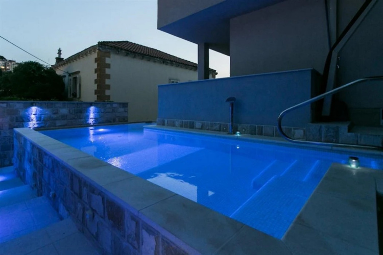 Apartments Aura