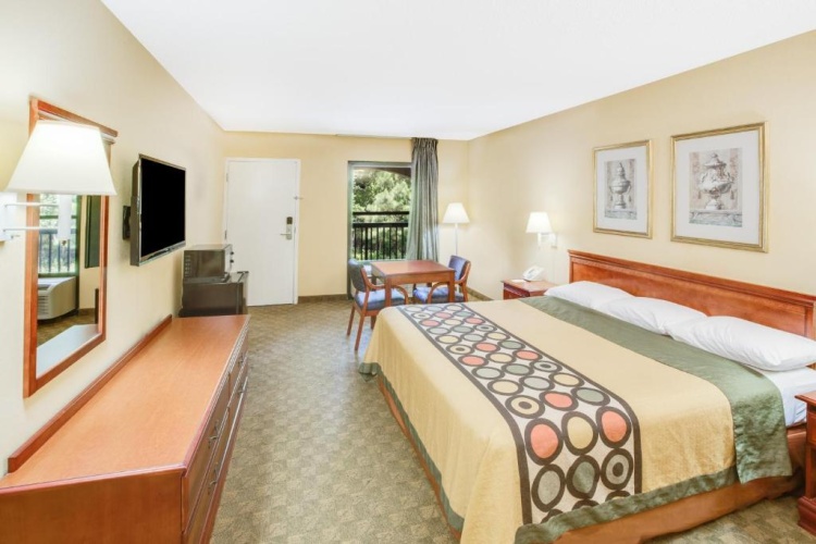 Standard Quadruple room with view