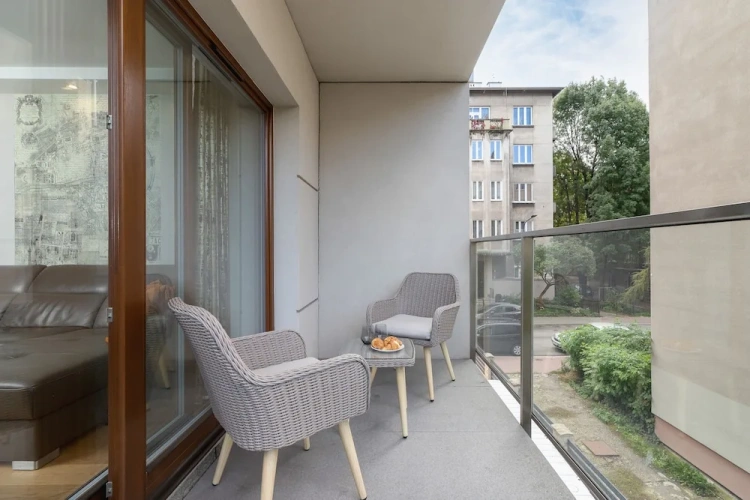 1 Bedroom Apartment with balcony