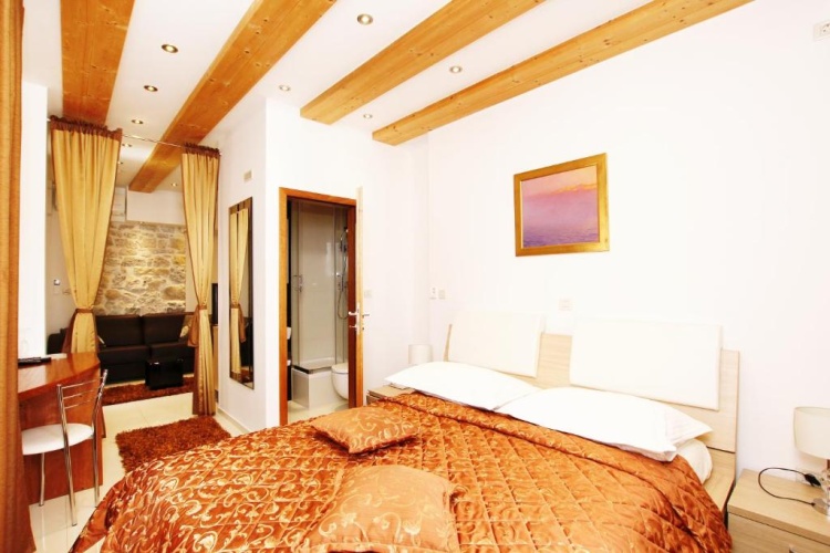 Suite with view