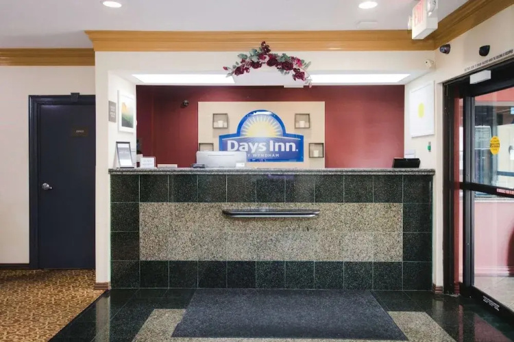 Days Inn By Wyndham Rosenberg