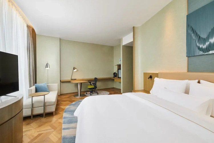 Standard Double Club room