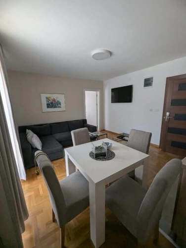 Apartment with balcony and with garden view