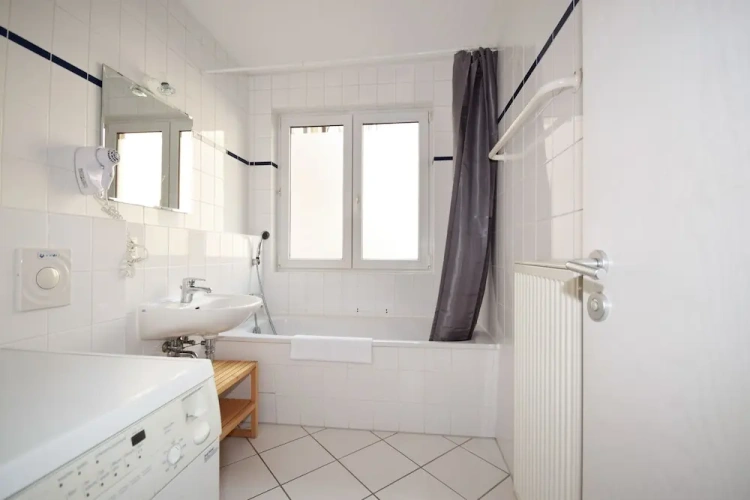 Grand Double Suite with park view