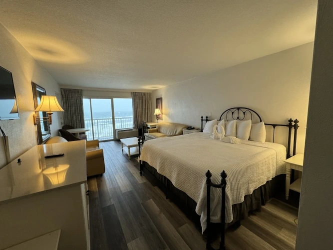 Standard Double room with balcony and with view