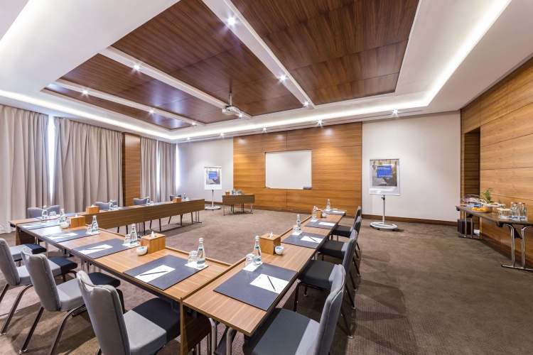 Radisson Blu Hotel Dubai Waterfront photo 24