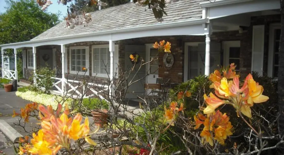 Grey Whale Inn