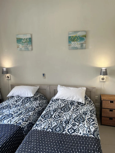 Immaculate Two Beds Luxury Marina Apartment