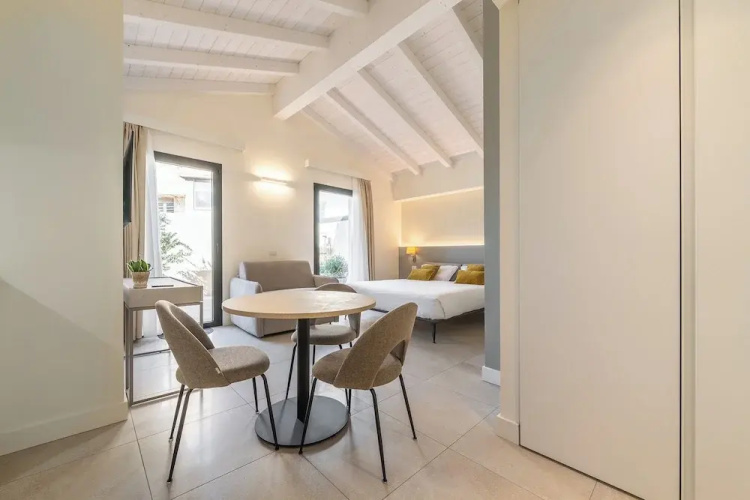 Karalin Sonnino Suites