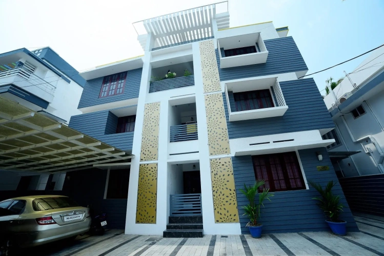 3 Bedrooms Deluxe Apartment