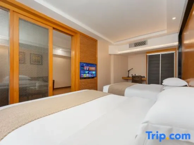 1 Bedroom Premier Double Suite
