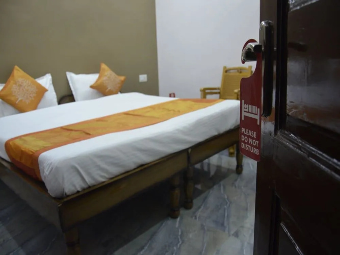 OYO 7622 Varanasi Stays