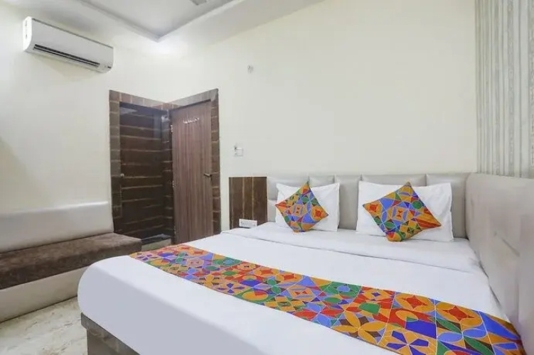 Fabexpress Paradise Inn