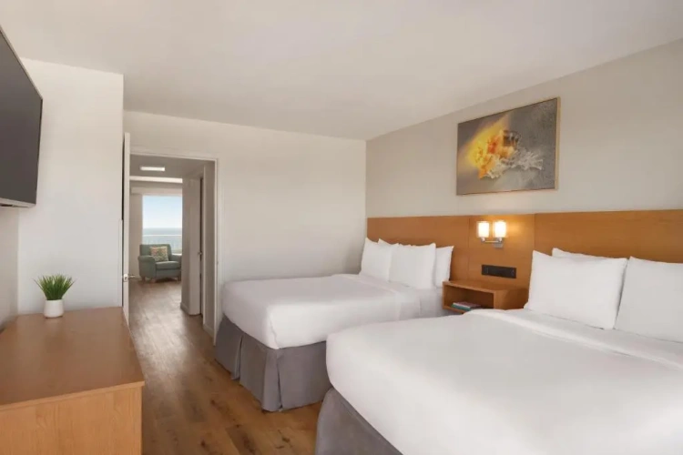2 Bedrooms Suite