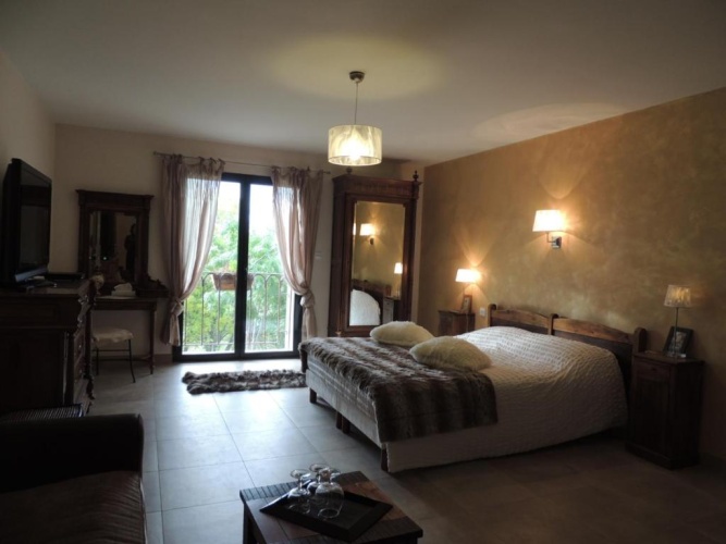 Suite with balcony and with view