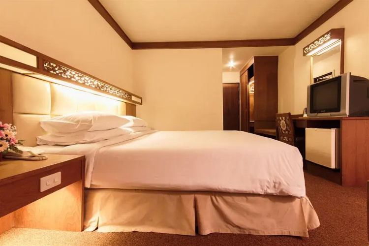 Bangkok Sahara Hotel