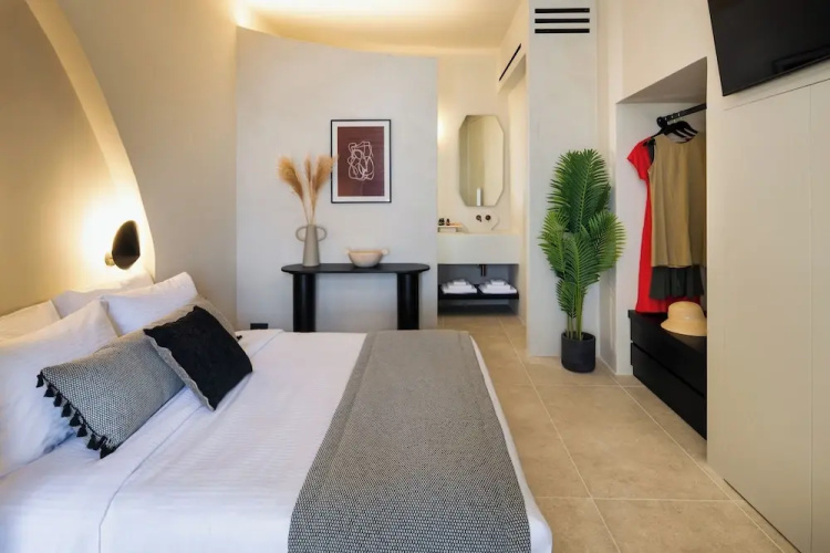 Calissa Suites by Ananda
