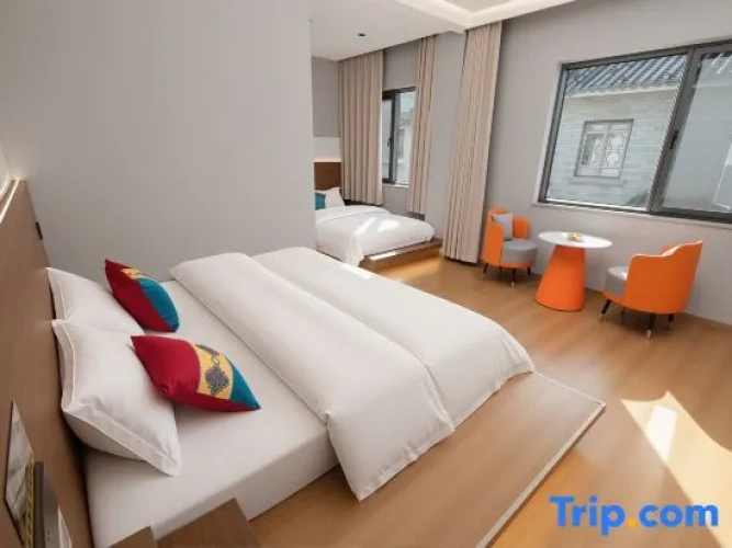 Deluxe Double Family room