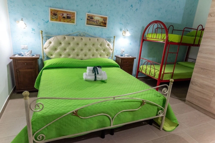 Standard Quadruple room