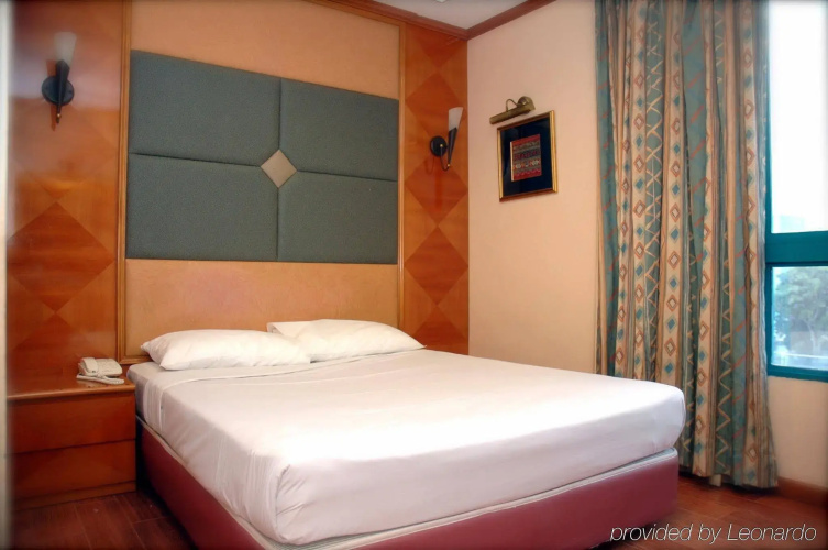 Hotel 81 Premier Princess