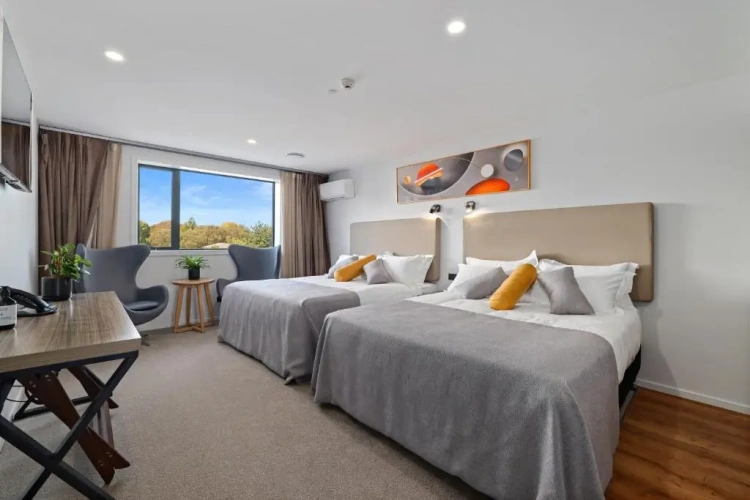 Deluxe Quadruple room