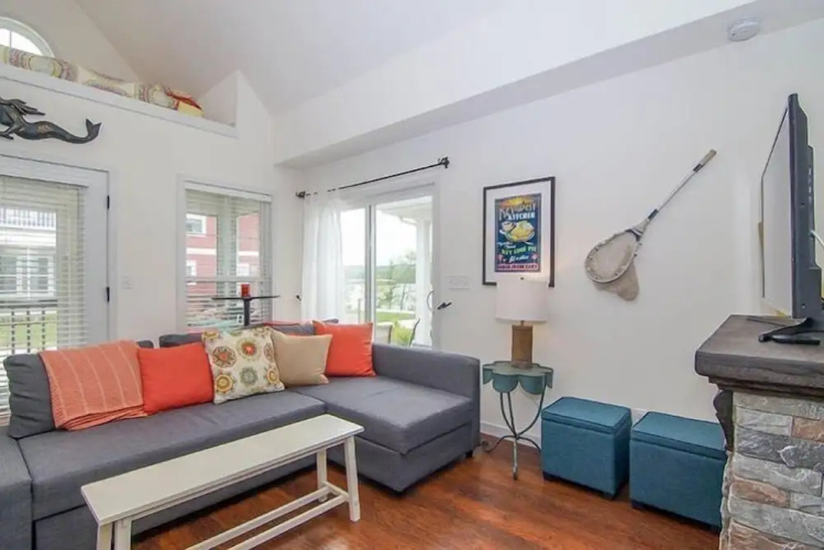 Captain`s Quarters - 179 Leeward Way, Cottage #6