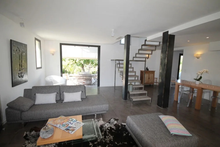 Villa Senequieres