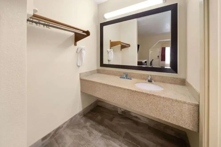 2 Bedrooms Economy Double room