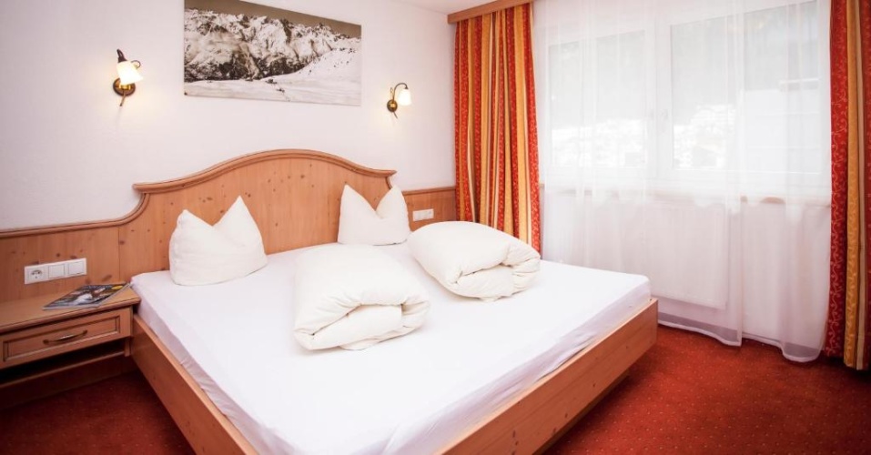 1 Bedroom Apartment with balcony