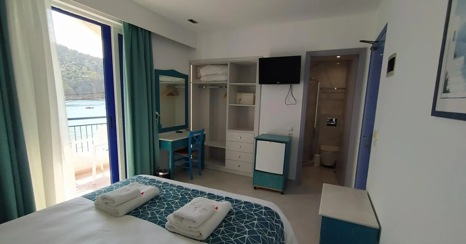 Knossos Hotel