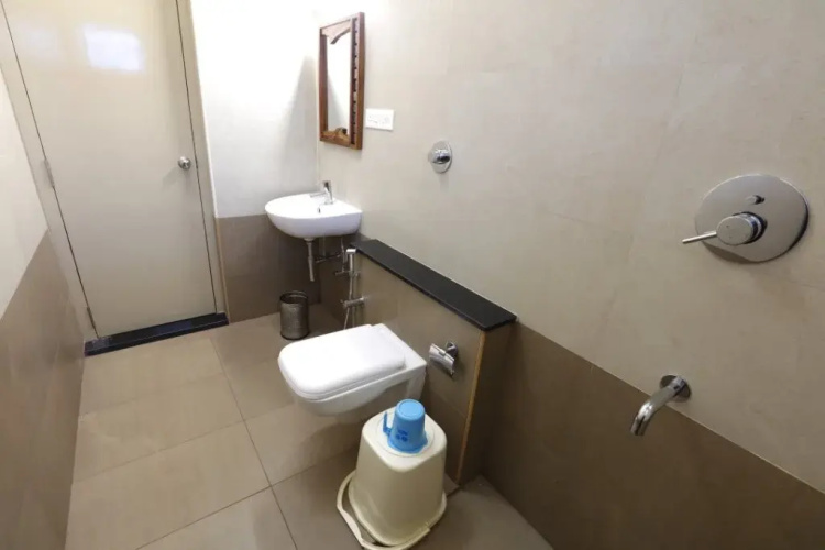 Raj Residency Hotel