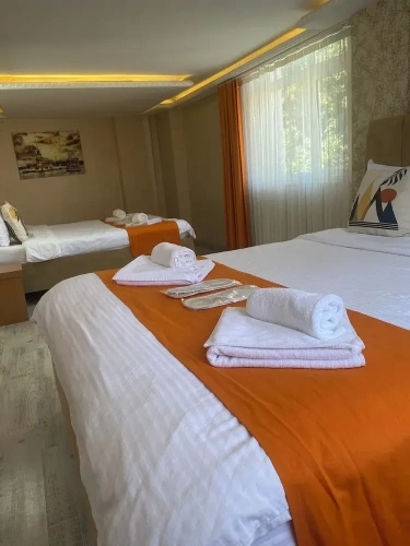 Standard Double room with city view