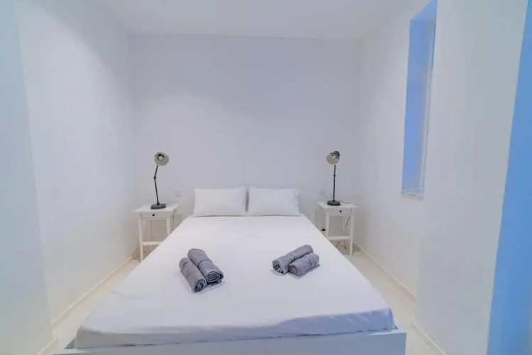 AF 3 - Modern 1 bedroom maisonette