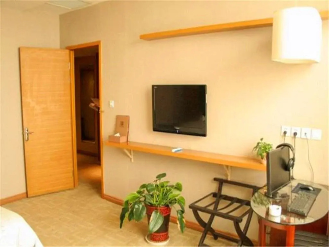 Pengbo Business Hotel