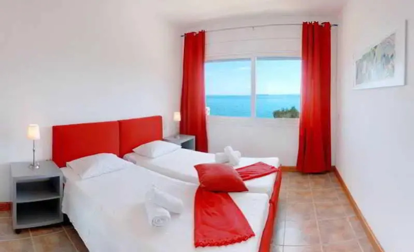 Glyfa Apartments