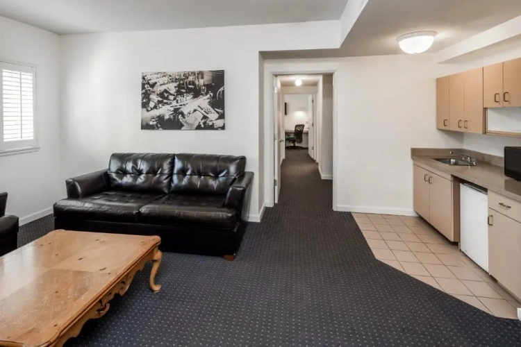 2 Bedrooms Quadruple Suite
