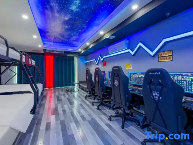 Deluxe Quadruple room