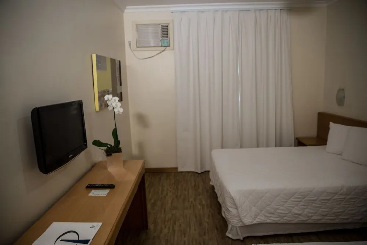 Itu Plaza Hotel