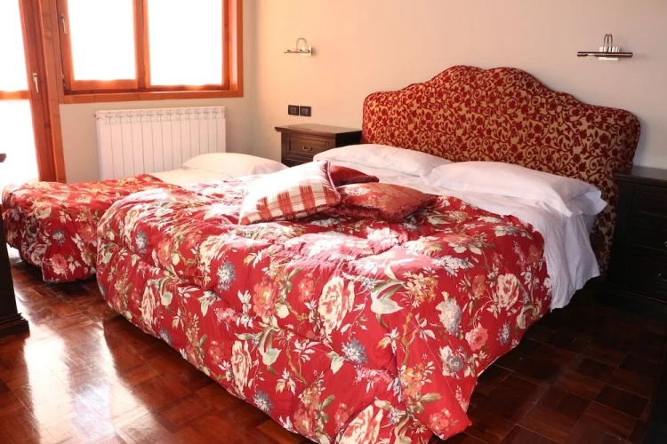 Standard Triple room with balcony