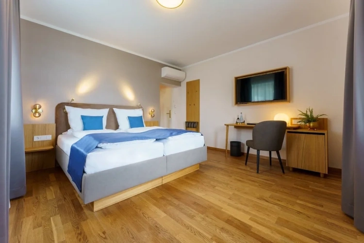 Premium room