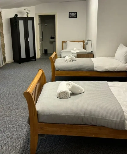 Economy Triple room with garden view