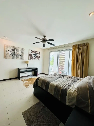 2 Bedrooms Luxury Duplex room with city view