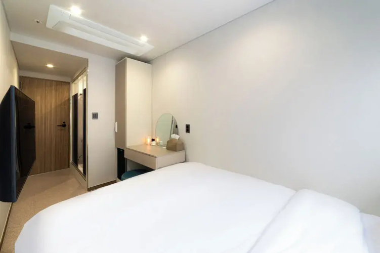 Lazy Tiger Hotel