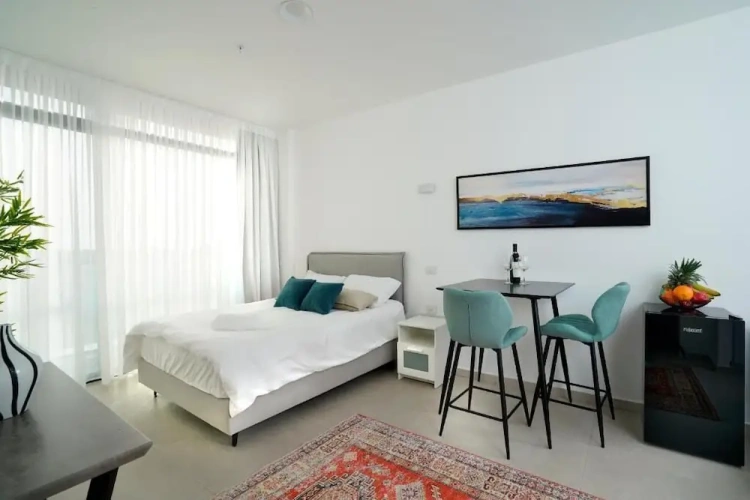 Deluxe Suite